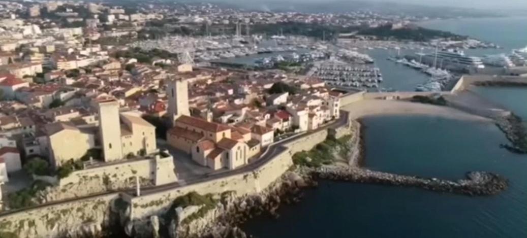 Vue Mer Et Remparts. Entre Vieille Ville Et Plages Antibes Esterno foto